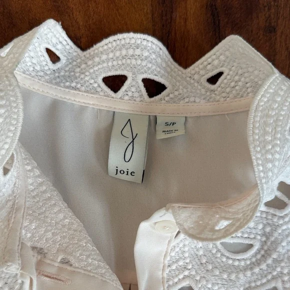 Joie Cream Lace Detail Blouse size small - Picture 2 of 5